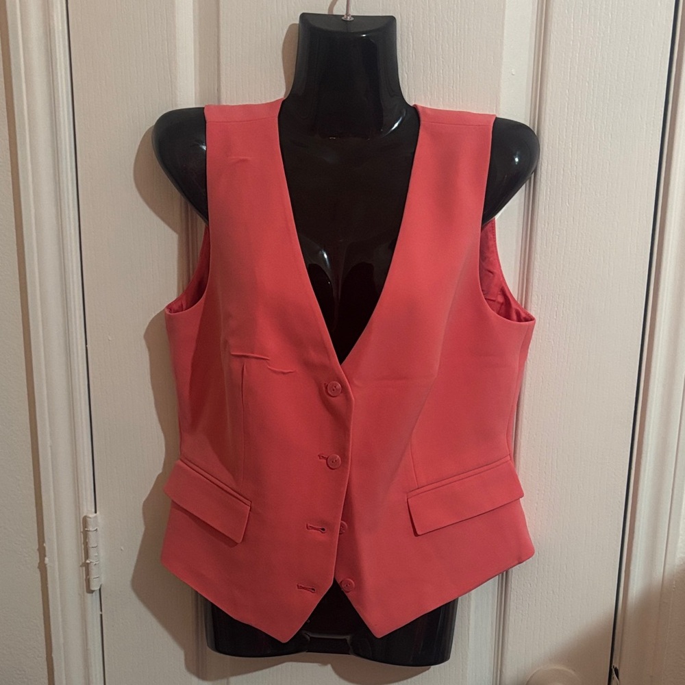 New York & Company Coral Top